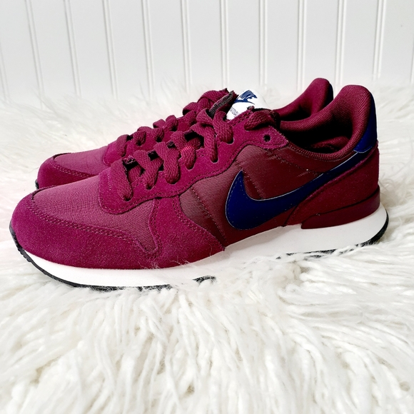 NEW Nike Internationalist True Berry women’s - Picture 8 of 15